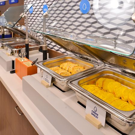 Holiday Inn Express Hotel & Suites Toronto - Markham By Ihg Richmond Hill Buitenkant foto