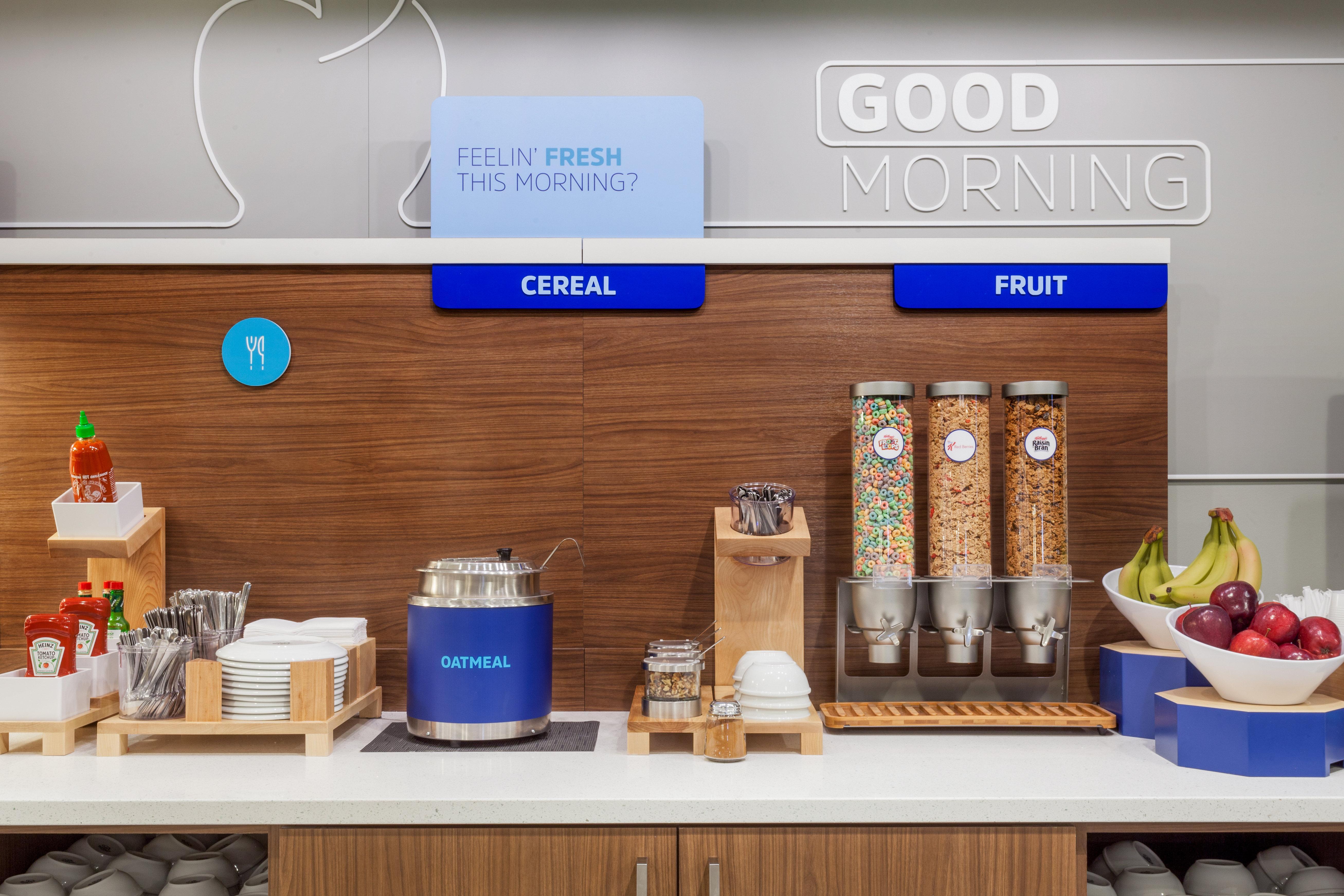 Holiday Inn Express Hotel & Suites Toronto - Markham By Ihg Richmond Hill Buitenkant foto