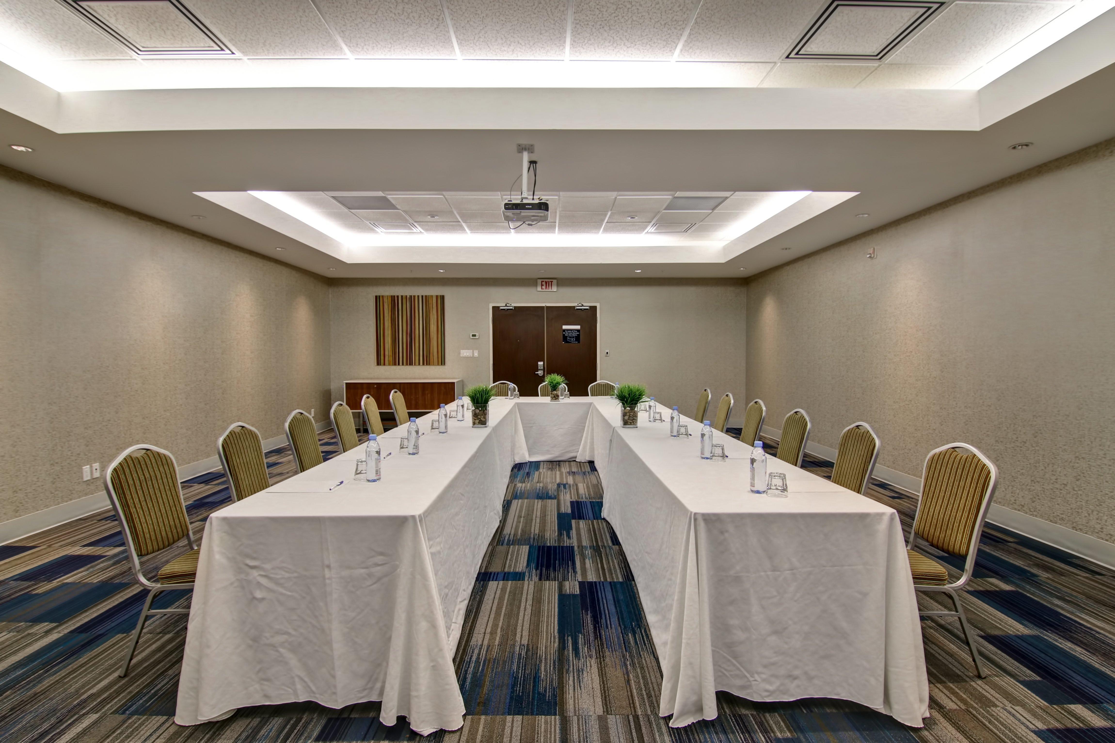 Holiday Inn Express Hotel & Suites Toronto - Markham By Ihg Richmond Hill Buitenkant foto