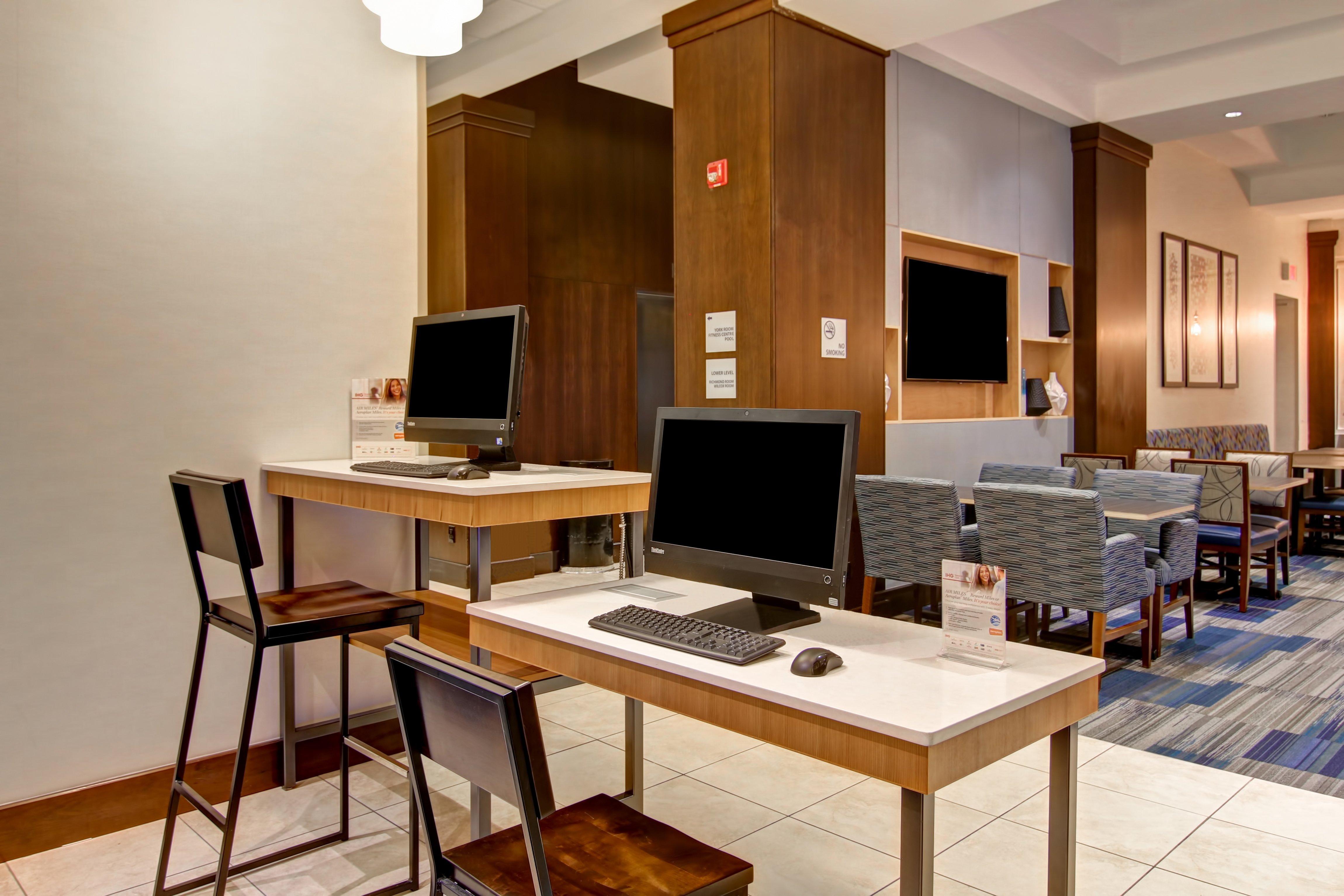 Holiday Inn Express Hotel & Suites Toronto - Markham By Ihg Richmond Hill Buitenkant foto