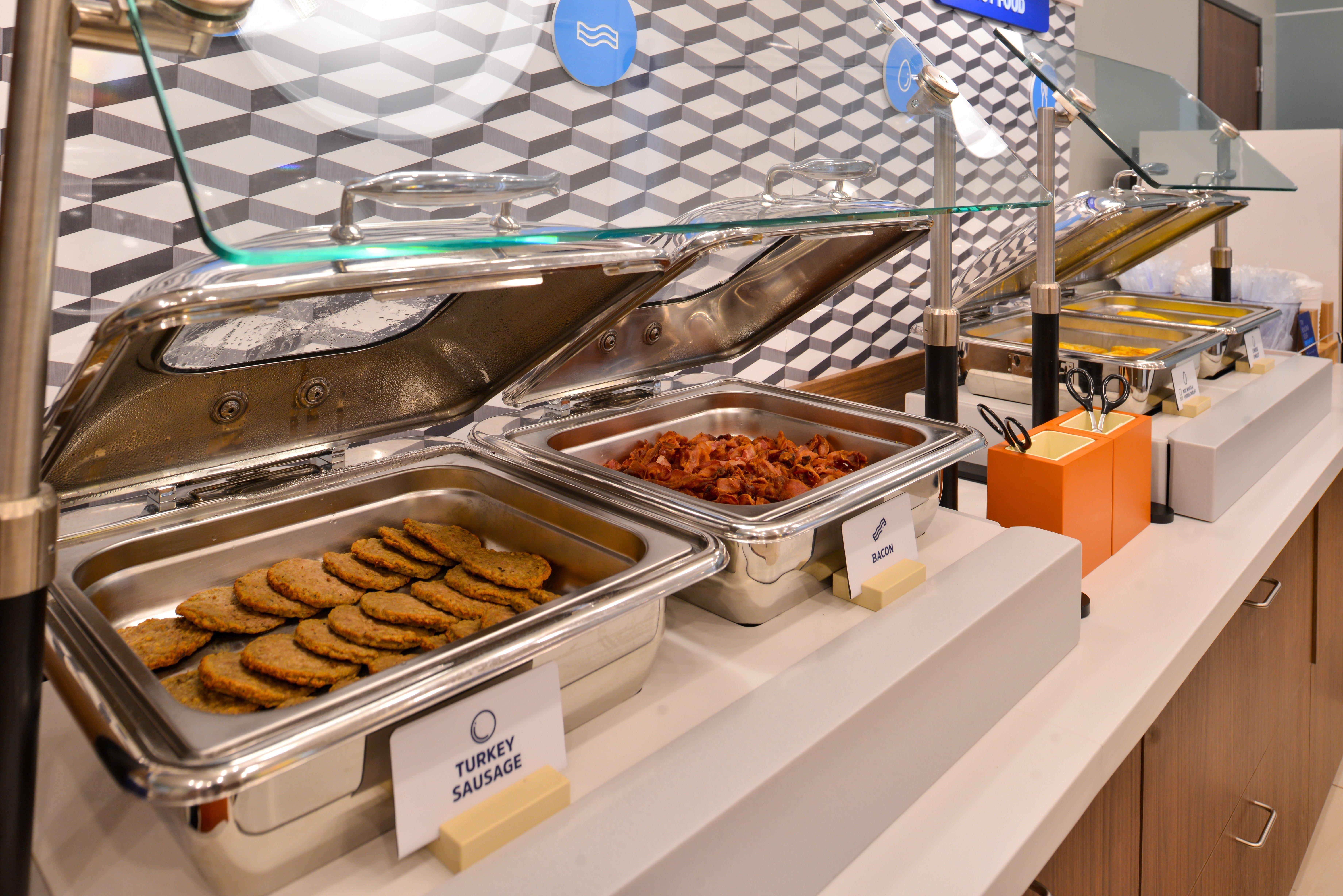 Holiday Inn Express Hotel & Suites Toronto - Markham By Ihg Richmond Hill Buitenkant foto