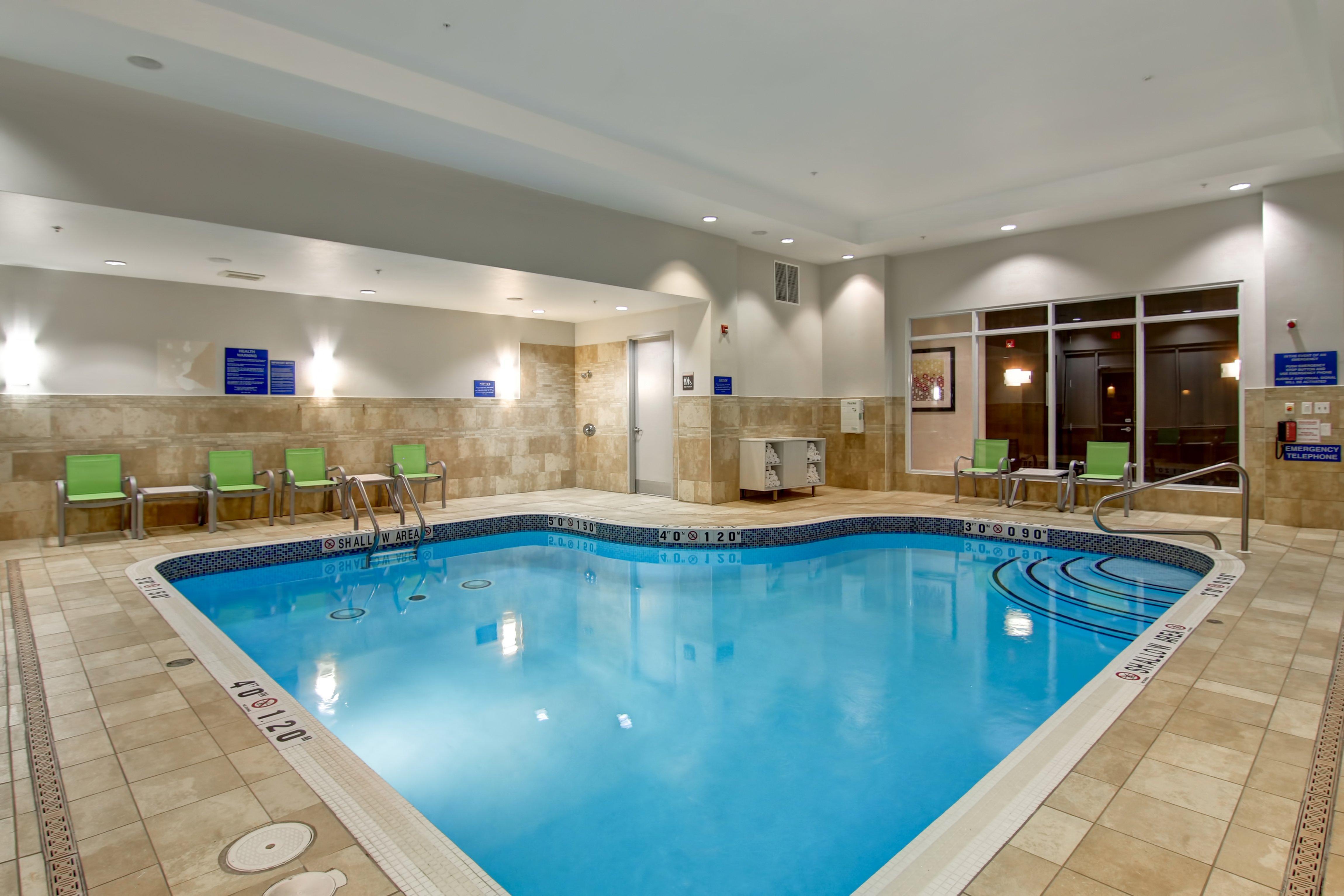 Holiday Inn Express Hotel & Suites Toronto - Markham By Ihg Richmond Hill Buitenkant foto