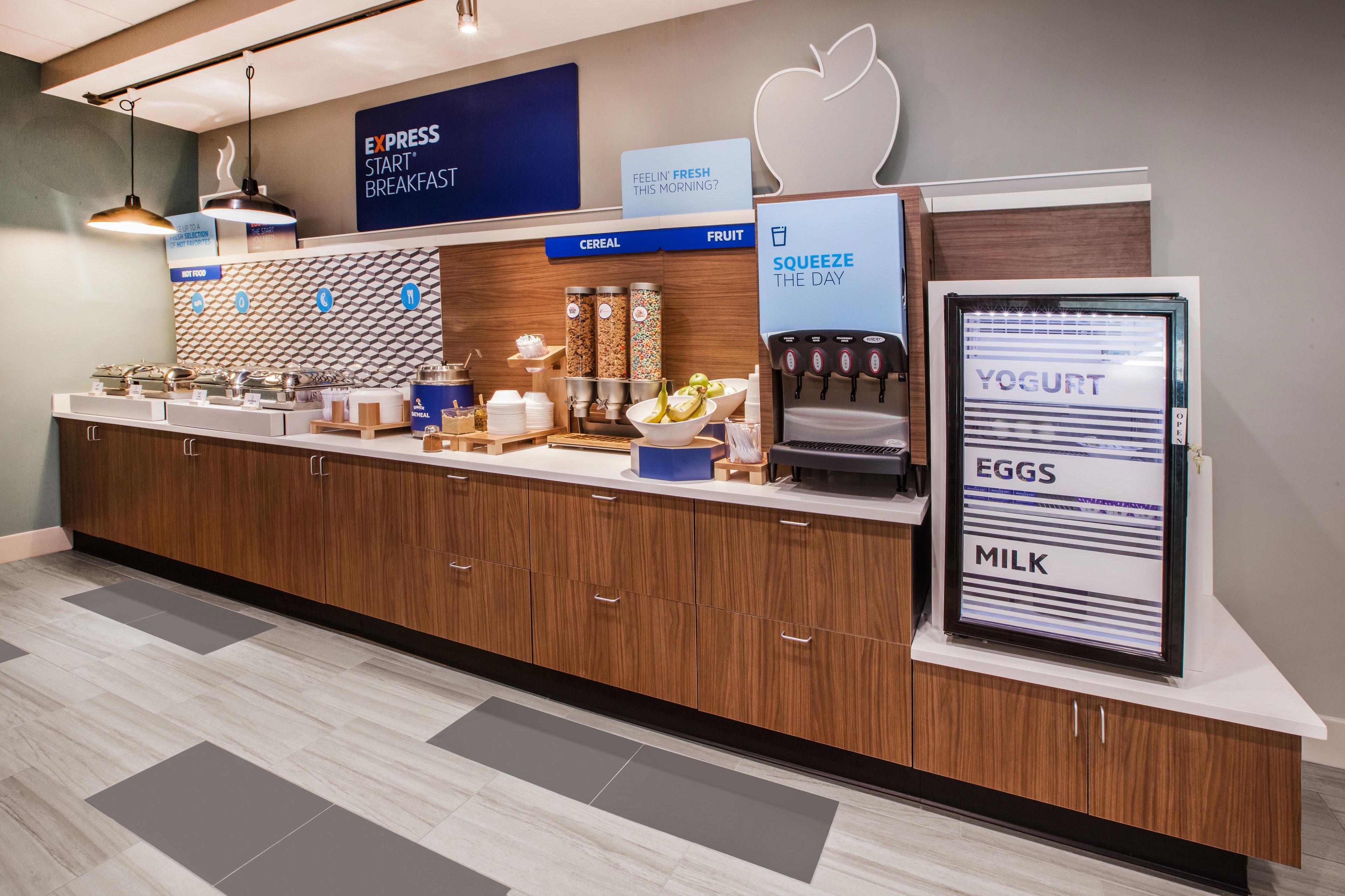 Holiday Inn Express Hotel & Suites Toronto - Markham By Ihg Richmond Hill Buitenkant foto