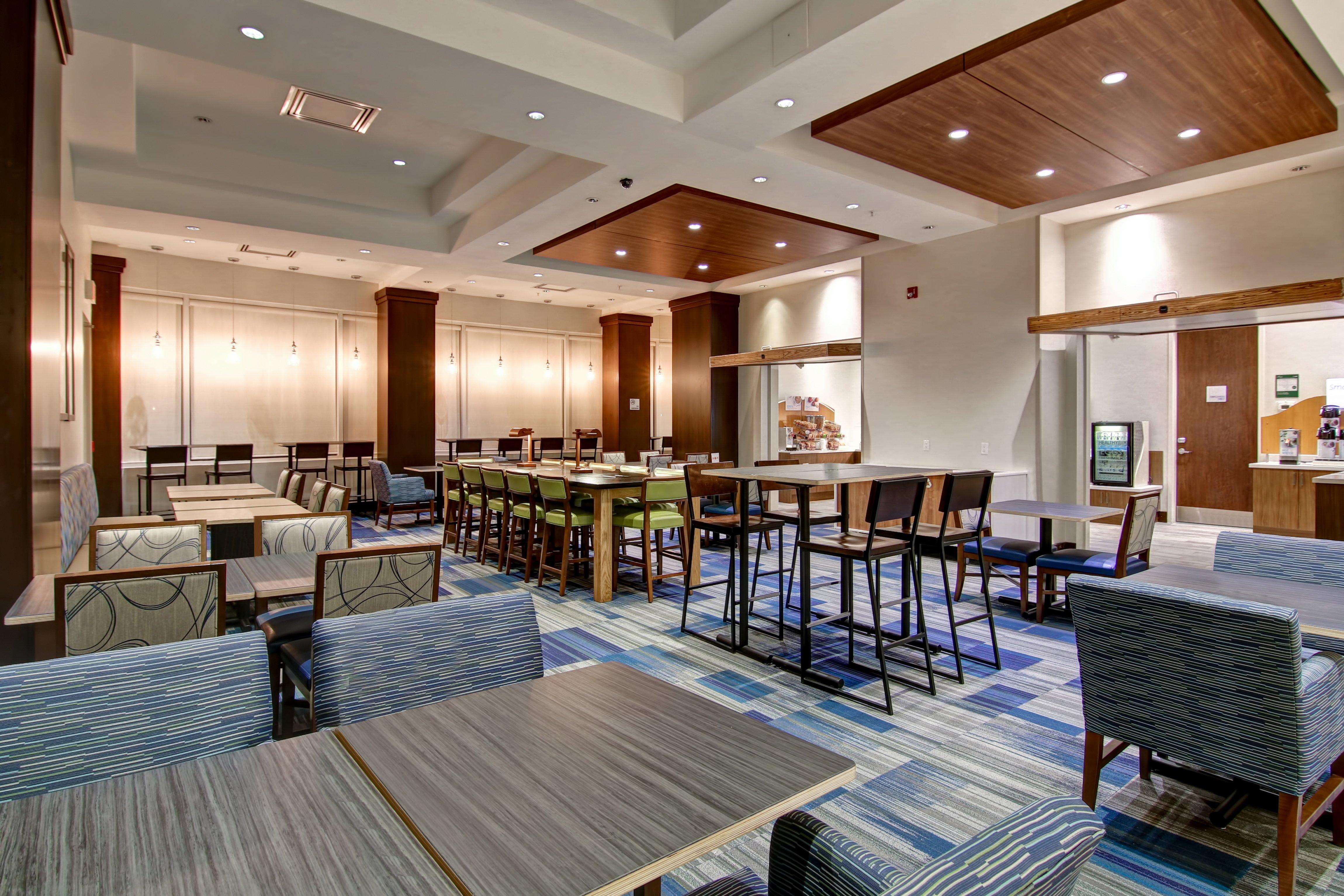 Holiday Inn Express Hotel & Suites Toronto - Markham By Ihg Richmond Hill Buitenkant foto