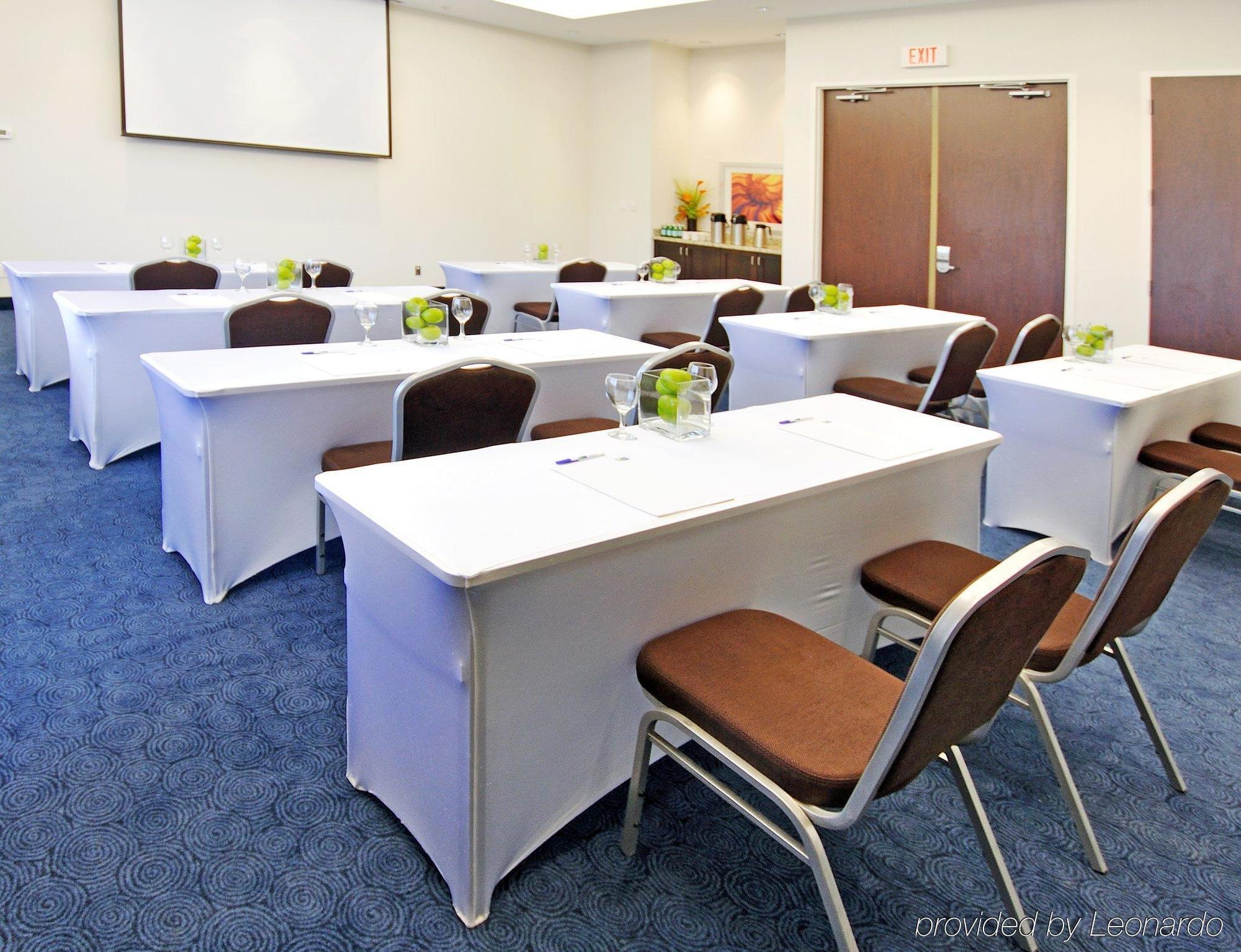 Holiday Inn Express Hotel & Suites Toronto - Markham By Ihg Richmond Hill Faciliteiten foto